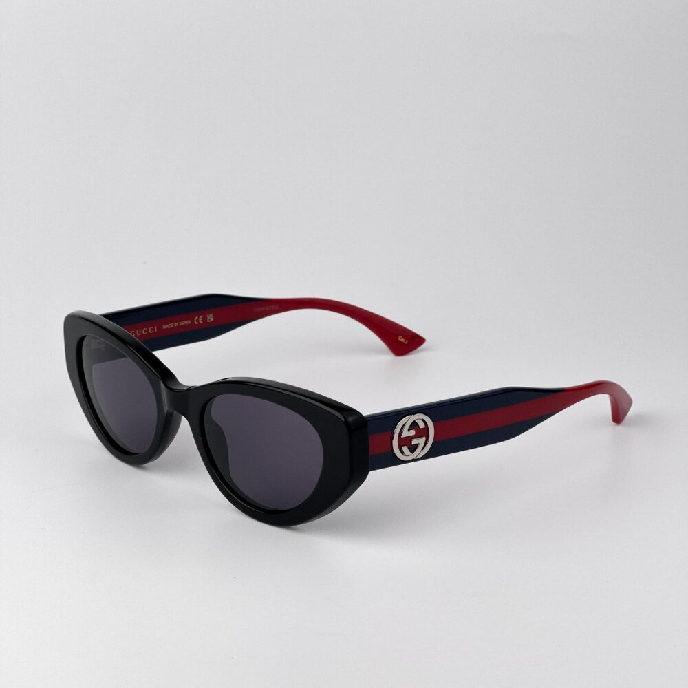Gucci GG1862S Sunglasses – Black Cat Eye Frame Violet Lenses | Model GG1862S 004 - Picture 6 of 11